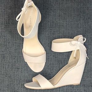 Chinese Laundry Wedges